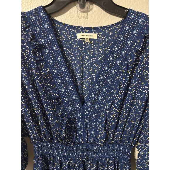Max Studio V-Neck Empire Waist Dress - Picture 2 of 6